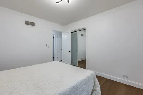 8461 Gross Point Road Skokie IL 60077