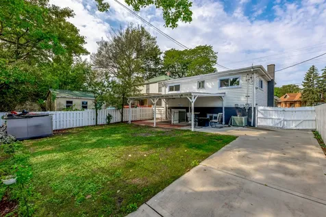 8461 Gross Point Road Skokie IL 60077