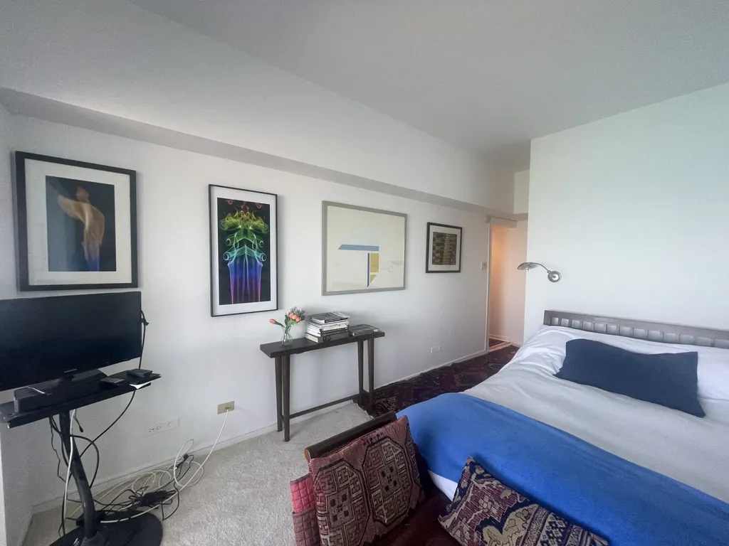 175 East Delaware Place Chicago IL 60611