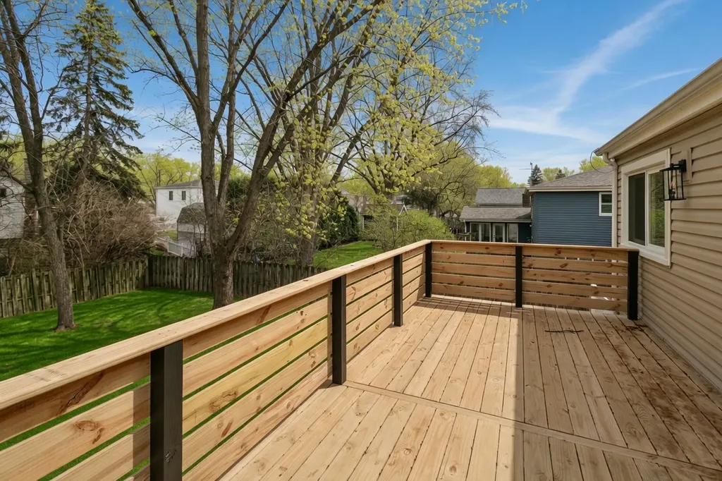 212 South River Road Naperville IL 60540
