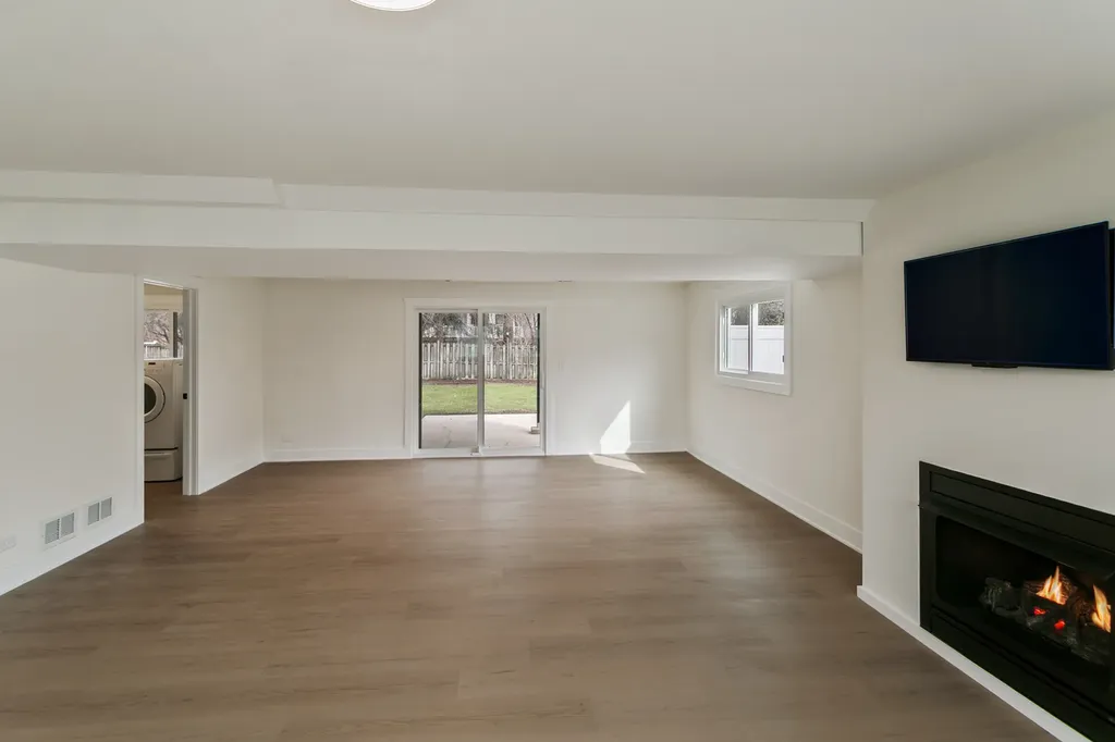 212 South River Road Naperville IL 60540