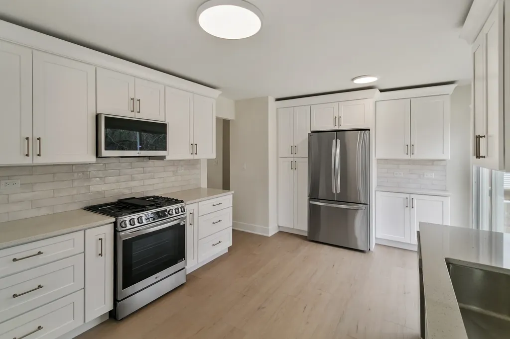 212 South River Road Naperville IL 60540