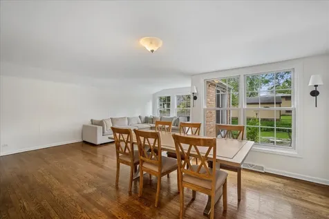 1815 Oak Avenue Northbrook IL 60062