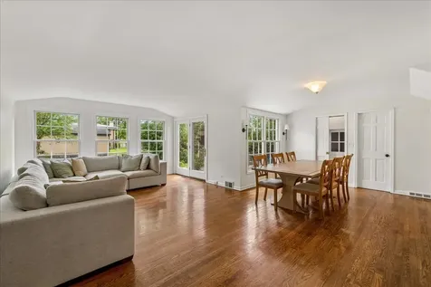 1815 Oak Avenue Northbrook IL 60062