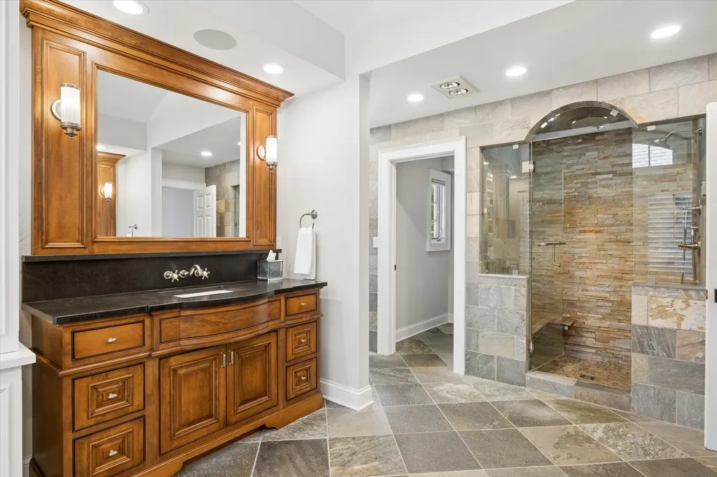 829 South Thurlow Street Hinsdale IL 60521