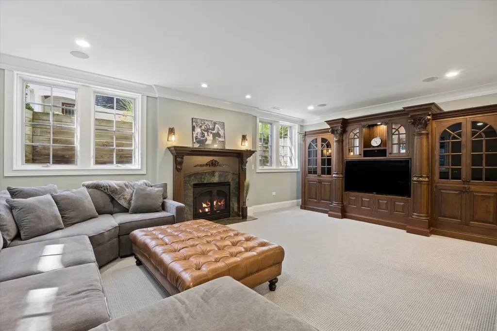 829 South Thurlow Street Hinsdale IL 60521