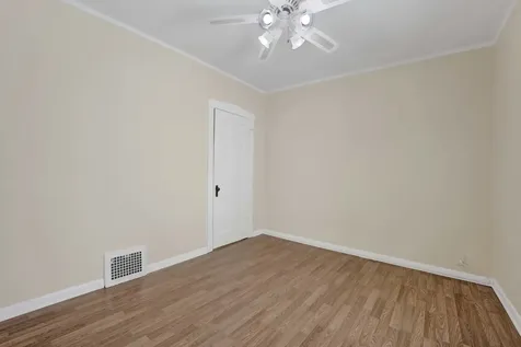2419 West Berenice Avenue Chicago IL 60618
