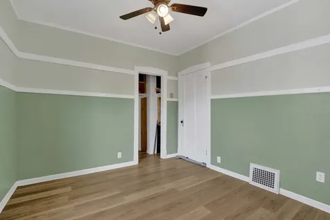 2419 West Berenice Avenue Chicago IL 60618