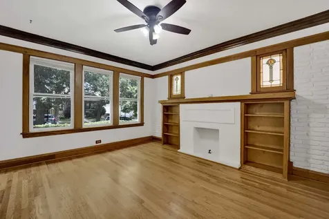 2419 West Berenice Avenue Chicago IL 60618