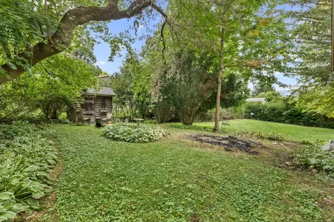 148 Wildwood Road Algonquin IL 60102