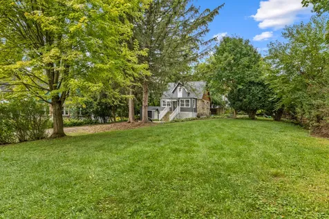 148 Wildwood Road Algonquin IL 60102