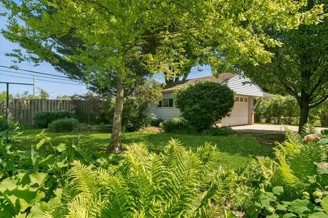 160 Wisconsin Drive Des Plaines IL 60016