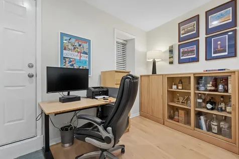 623 West Drummond Place Chicago IL 60614