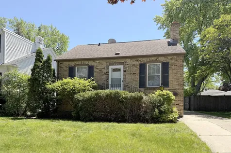 963 East Prairie Street Des Plaines IL 60016