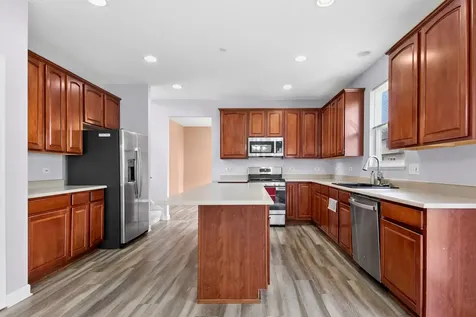 6084 Russell Drive Hoffman Estates IL 60192