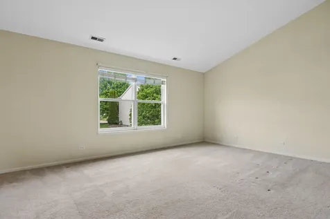6084 Russell Drive Hoffman Estates IL 60192