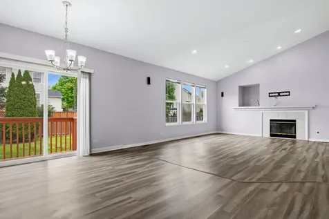 6084 Russell Drive Hoffman Estates IL 60192