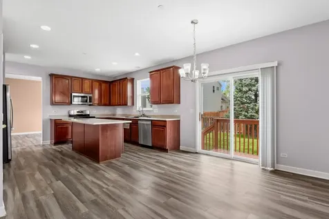 6084 Russell Drive Hoffman Estates IL 60192