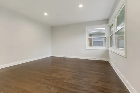 16329 Hermitage Avenue Markham IL 60428