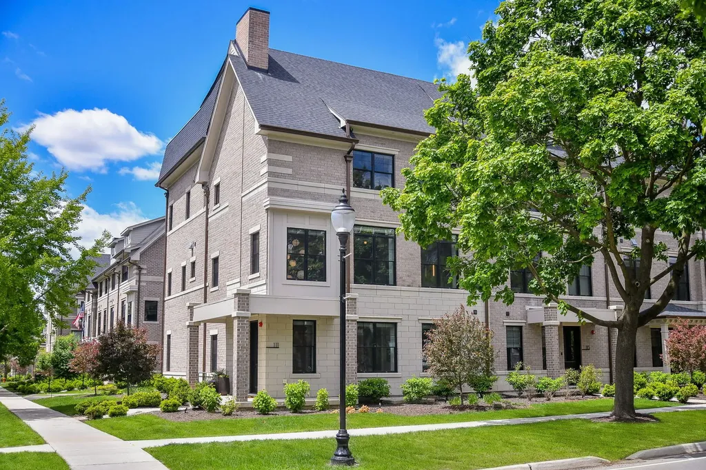 111 North Columbia Street Naperville IL 60540
