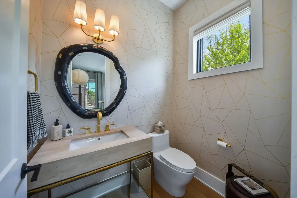 111 North Columbia Street Naperville IL 60540