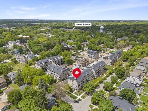111 North Columbia Street Naperville IL 60540