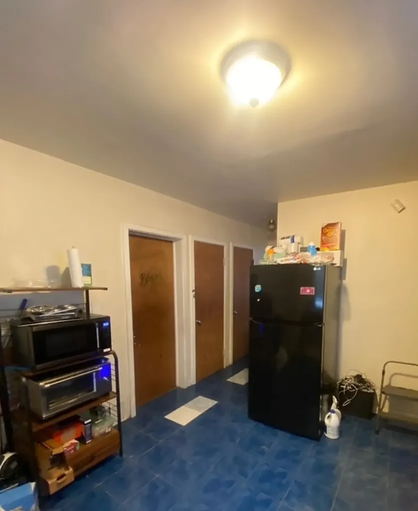 8728 South Carpenter Street Chicago IL 60620