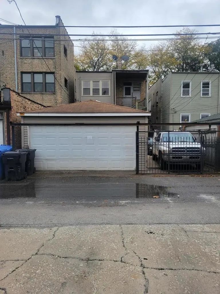 1742 West Wallen Avenue Chicago IL 60626