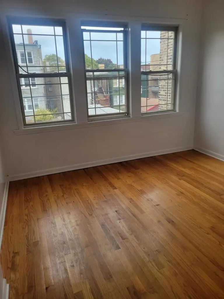1742 West Wallen Avenue Chicago IL 60626