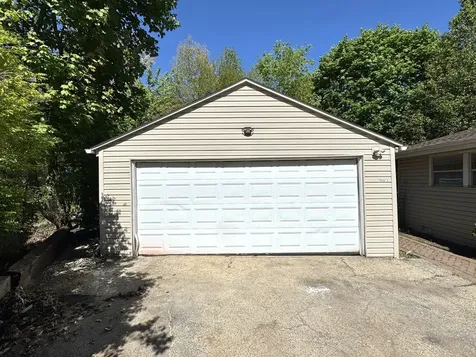 1008 Adams Court Carpentersville IL 60110