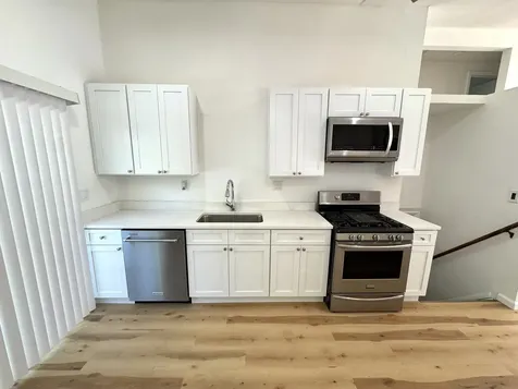 1008 Adams Court Carpentersville IL 60110