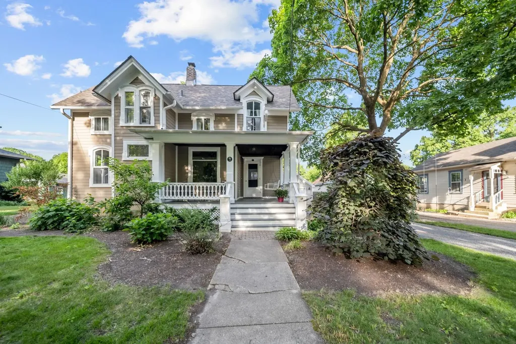 20 South Jefferson Street Batavia IL 60510