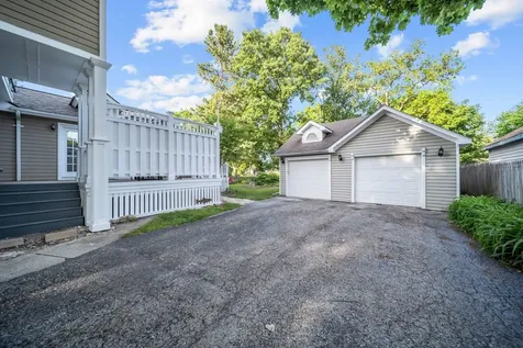 20 South Jefferson Street Batavia IL 60510