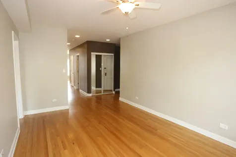 5208 North Sawyer Avenue Chicago IL 60625