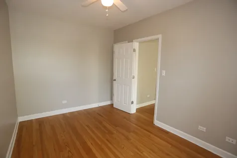 5208 North Sawyer Avenue Chicago IL 60625