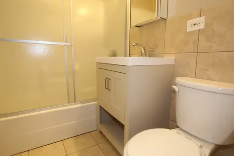 5208 North Sawyer Avenue Chicago IL 60625