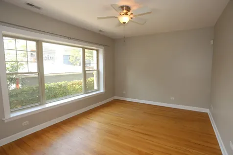 5208 North Sawyer Avenue Chicago IL 60625