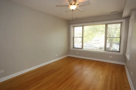 5208 North Sawyer Avenue Chicago IL 60625
