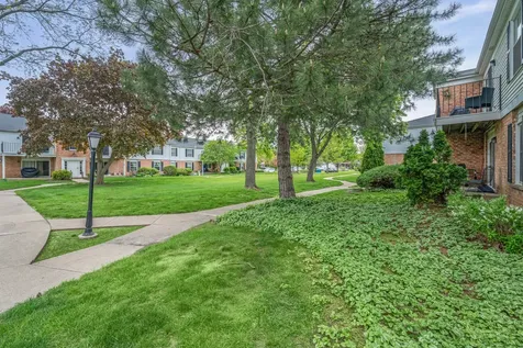 969 Golf Course Road Crystal Lake IL 60014