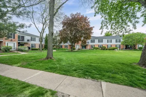 969 Golf Course Road Crystal Lake IL 60014