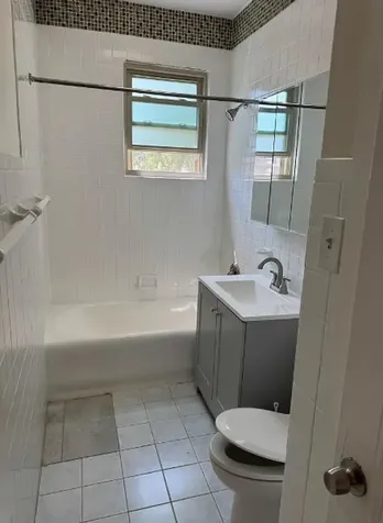214 Chicago Avenue Oak Park IL 60302