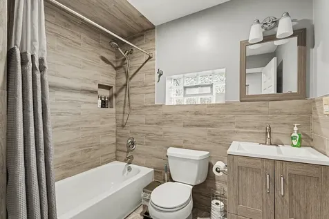 214 Chicago Avenue Oak Park IL 60302