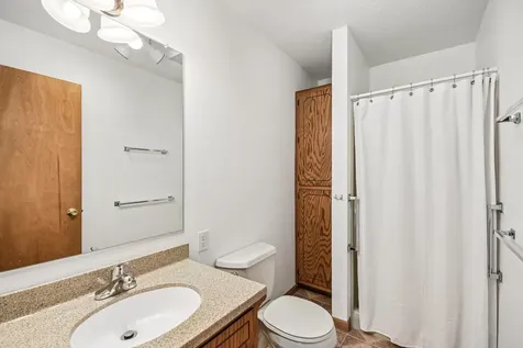204 Carriage Drive Morris IL 60450
