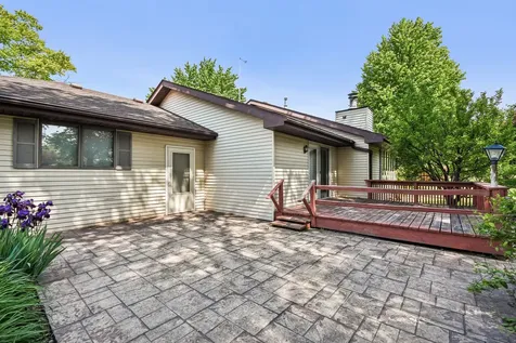 204 Carriage Drive Morris IL 60450