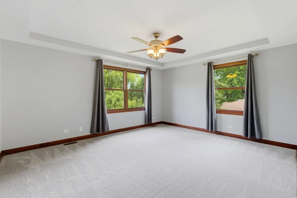 1018 South Ahrens Avenue Lombard IL 60148