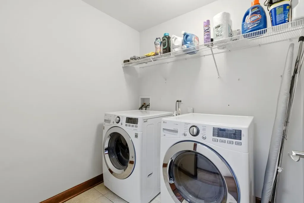 1018 South Ahrens Avenue Lombard IL 60148