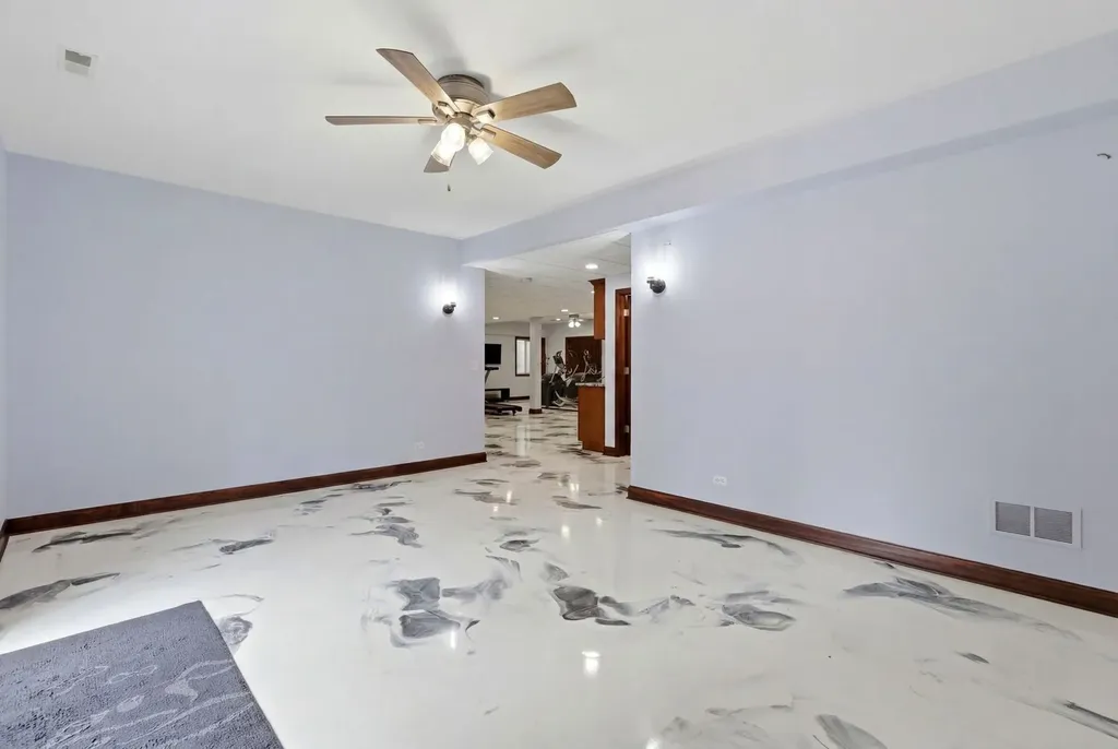 1018 South Ahrens Avenue Lombard IL 60148