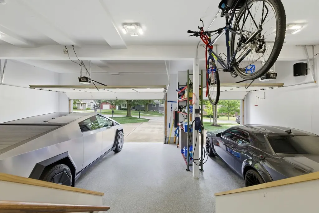 1018 South Ahrens Avenue Lombard IL 60148
