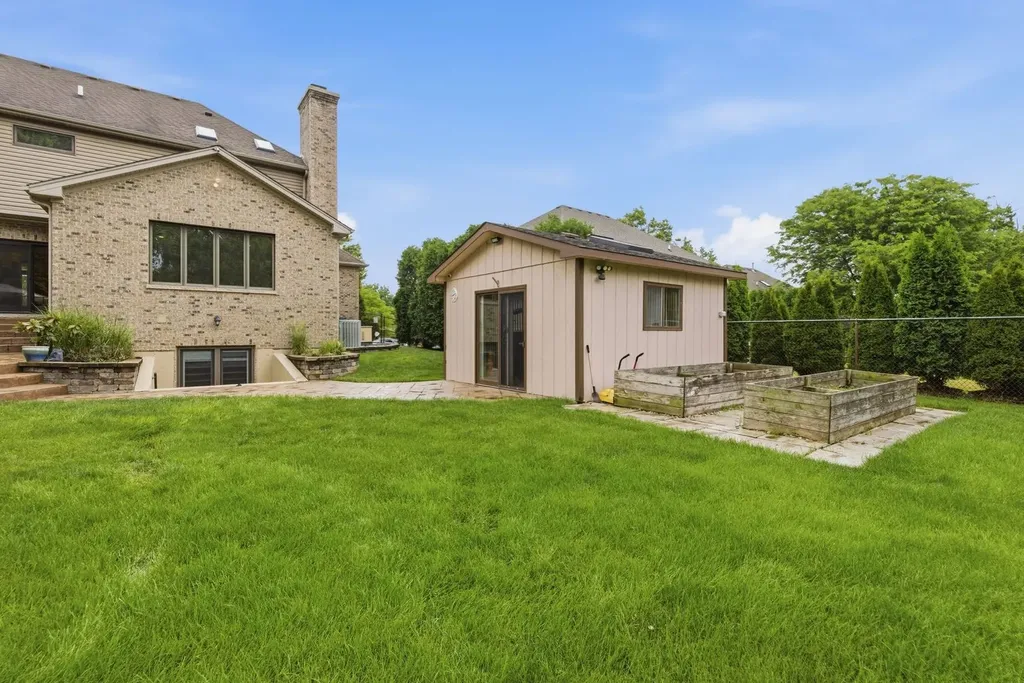 1018 South Ahrens Avenue Lombard IL 60148