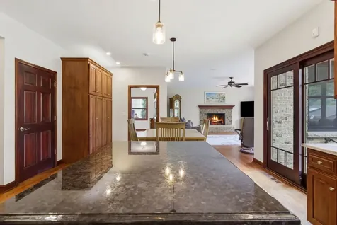 1018 South Ahrens Avenue Lombard IL 60148
